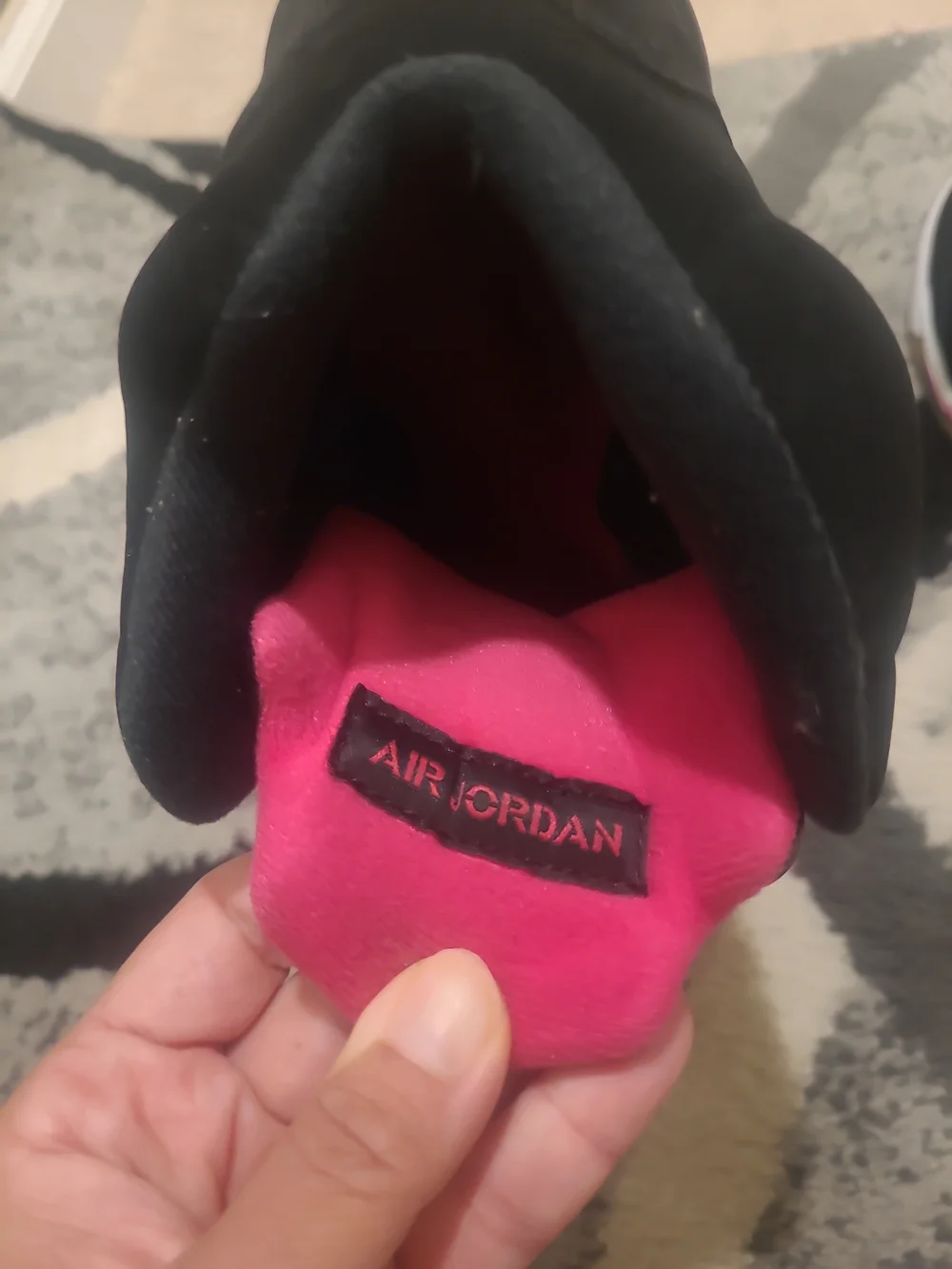 Air Jordan 5 Retro GS 'Deadly Pink' Size 5Y Missing One Lace